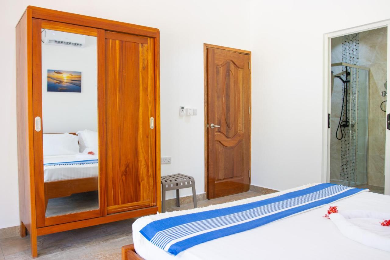 Macmillan'S Holiday Villas Grand Anse  ภายนอก รูปภาพ