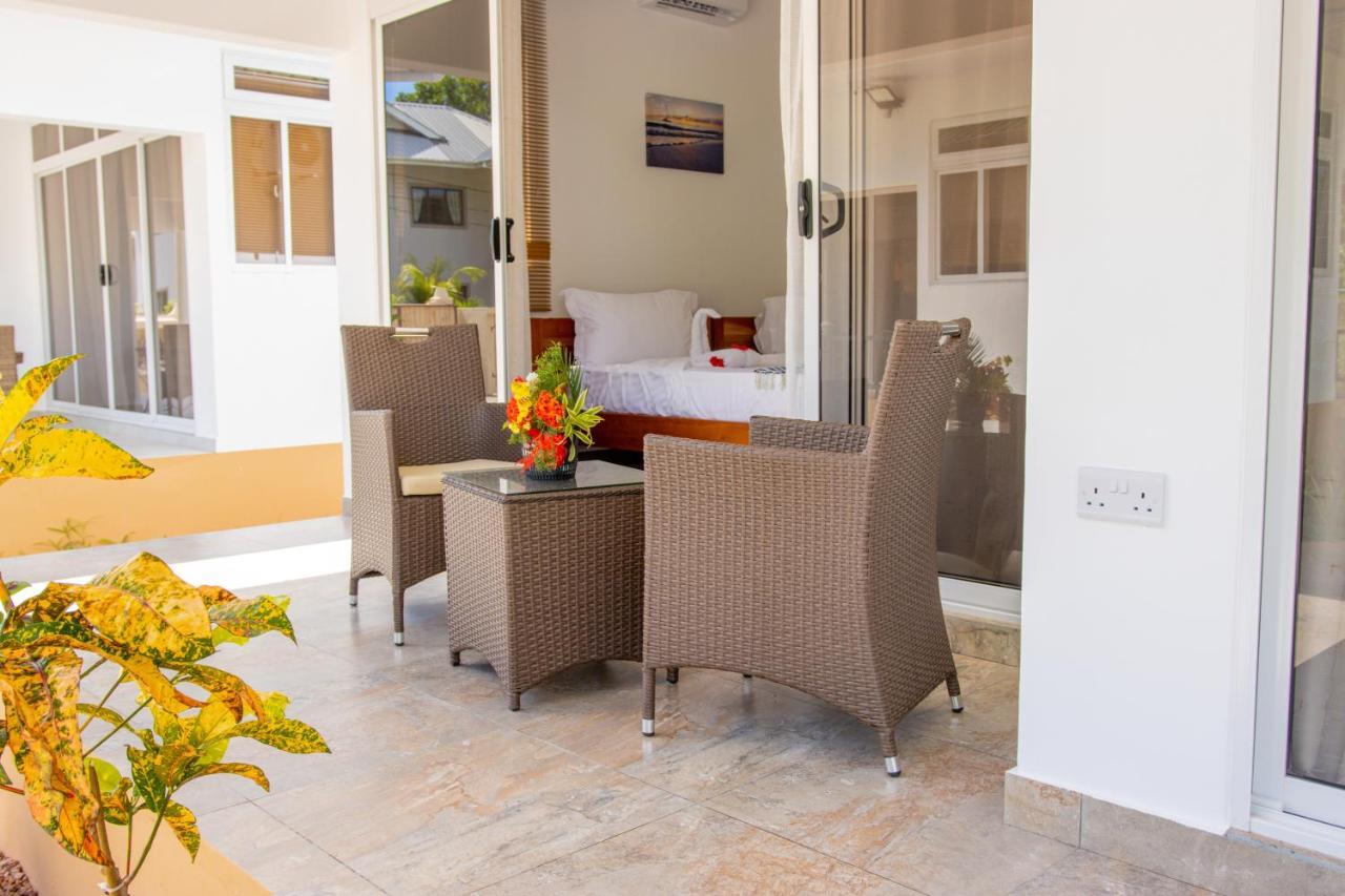 Macmillan'S Holiday Villas Grand Anse  ภายนอก รูปภาพ