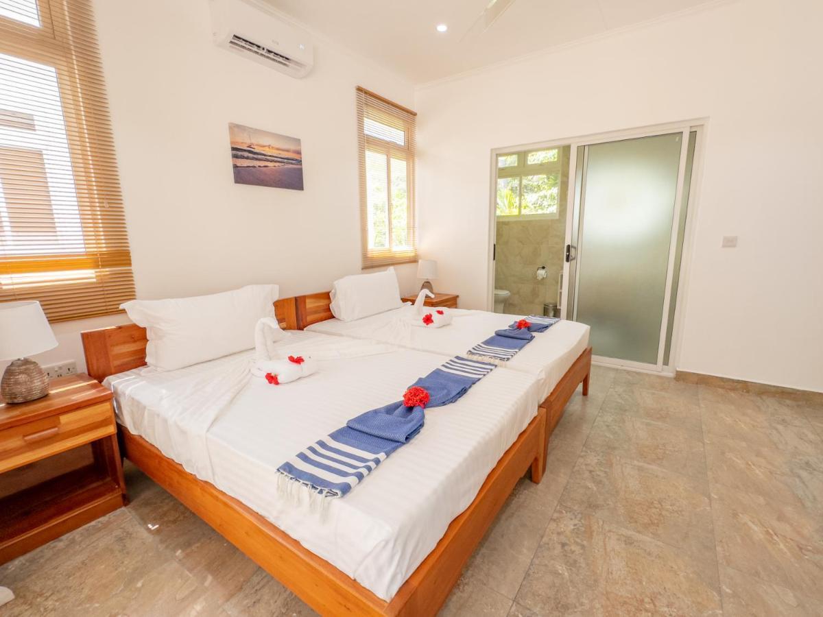 Macmillan'S Holiday Villas Grand Anse  ภายนอก รูปภาพ